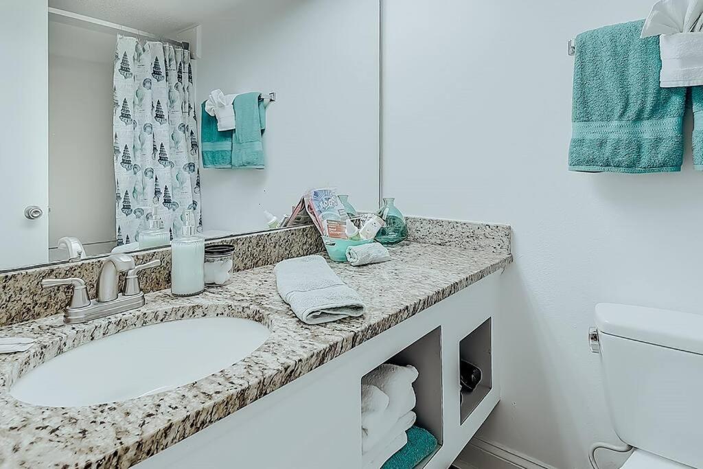 Ocean Front Comfy Condo W/Kitchen, Sleeps 4, Snowbird Paradise Myrtle Beach Kültér fotó