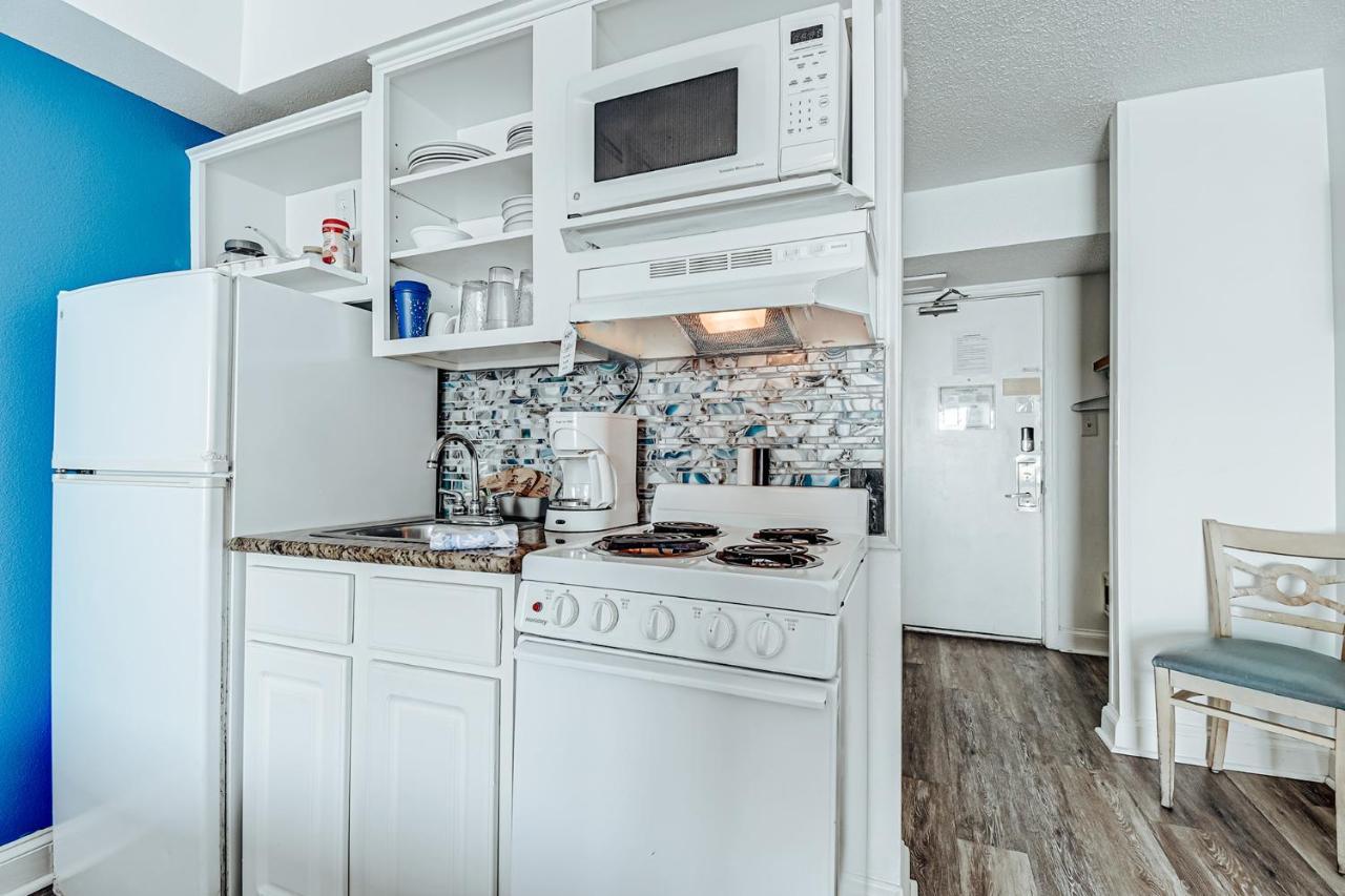 Ocean Front Comfy Condo W/Kitchen, Sleeps 4, Snowbird Paradise Myrtle Beach Kültér fotó