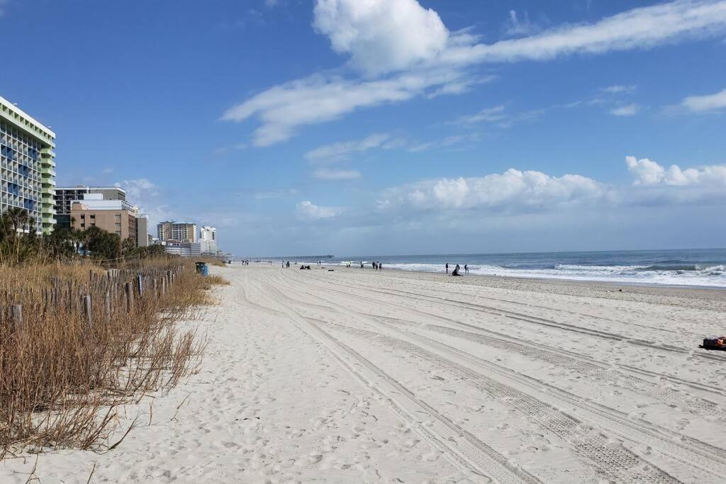 Ocean Front Comfy Condo W/Kitchen, Sleeps 4, Snowbird Paradise Myrtle Beach Kültér fotó