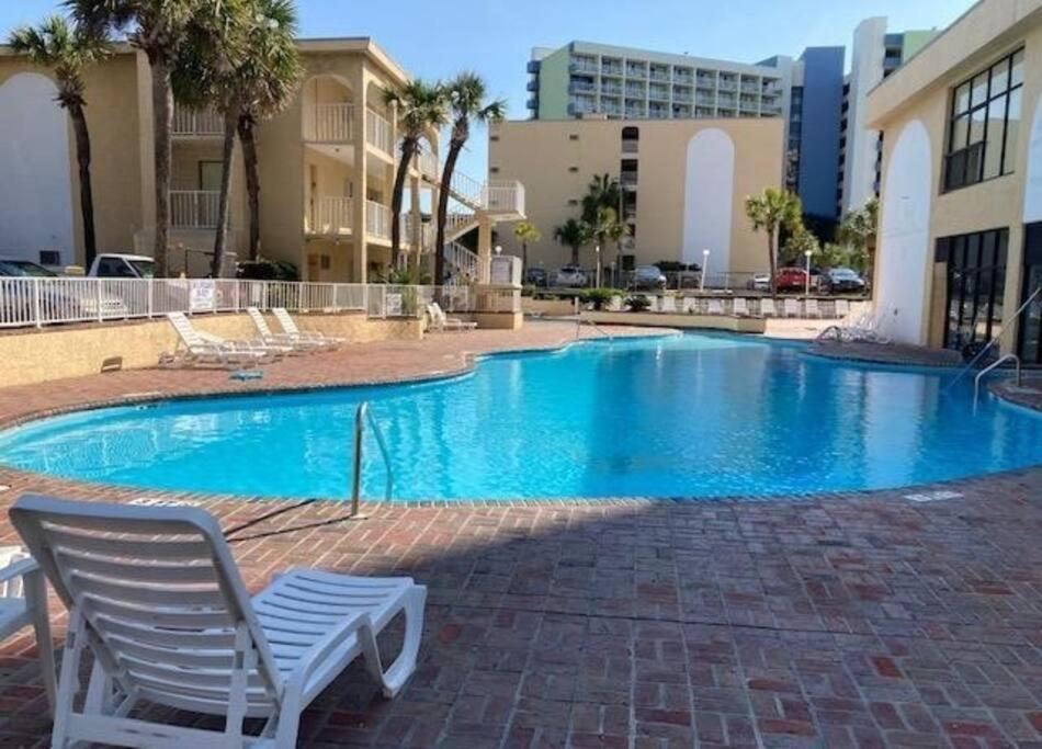Ocean Front Comfy Condo W/Kitchen, Sleeps 4, Snowbird Paradise Myrtle Beach Kültér fotó